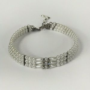 Vintage 80s 90s pearl & rhinestone choker necklace